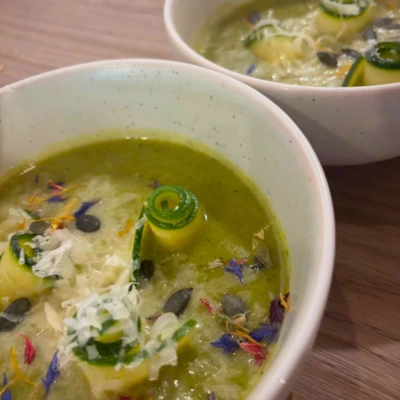 Crema di zucchine marinate alla menta, limone e Trentingrana 18 mesi